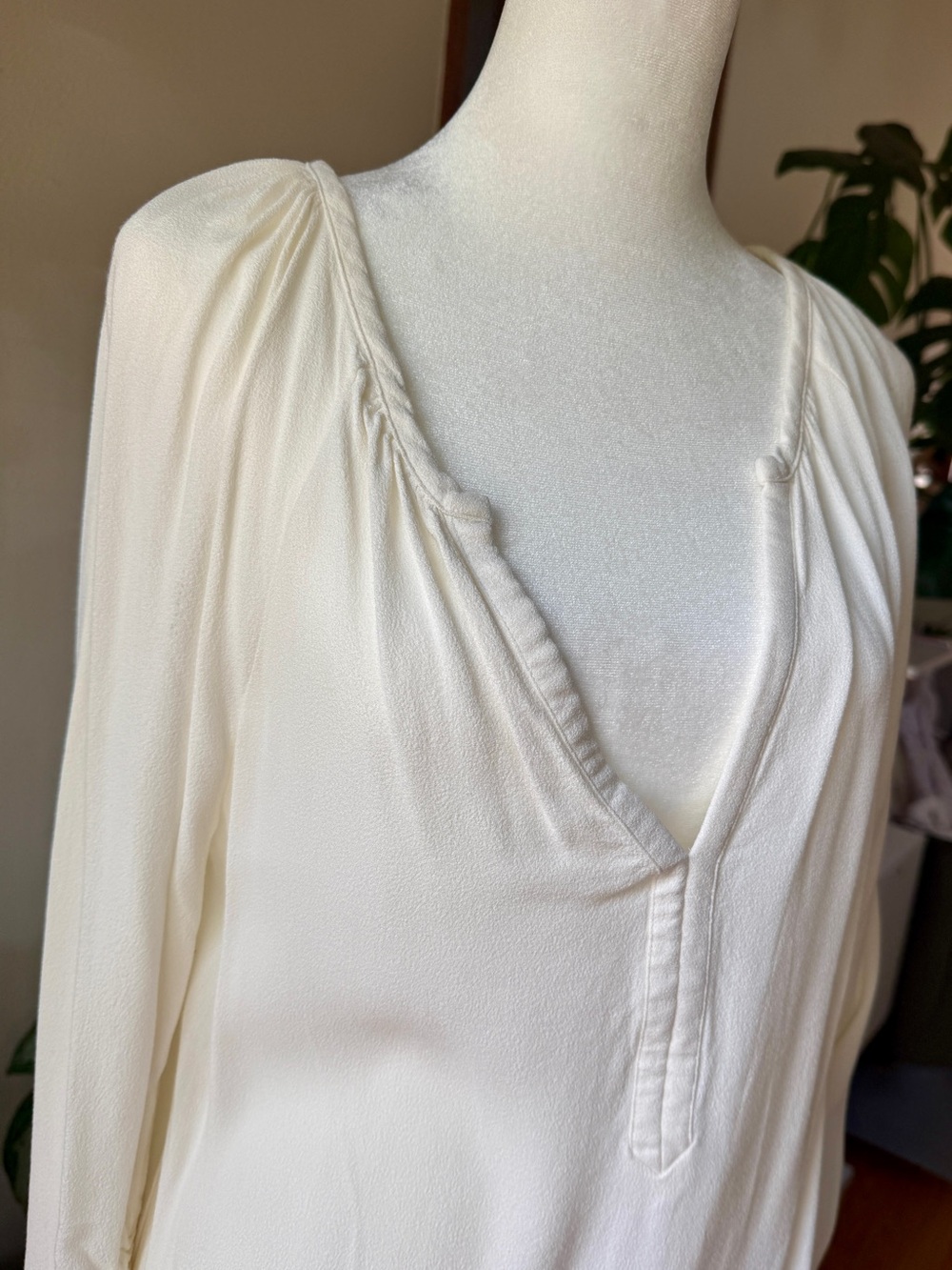 Banana Republic Ivory V-Neck Gathered Shoulder Blouse